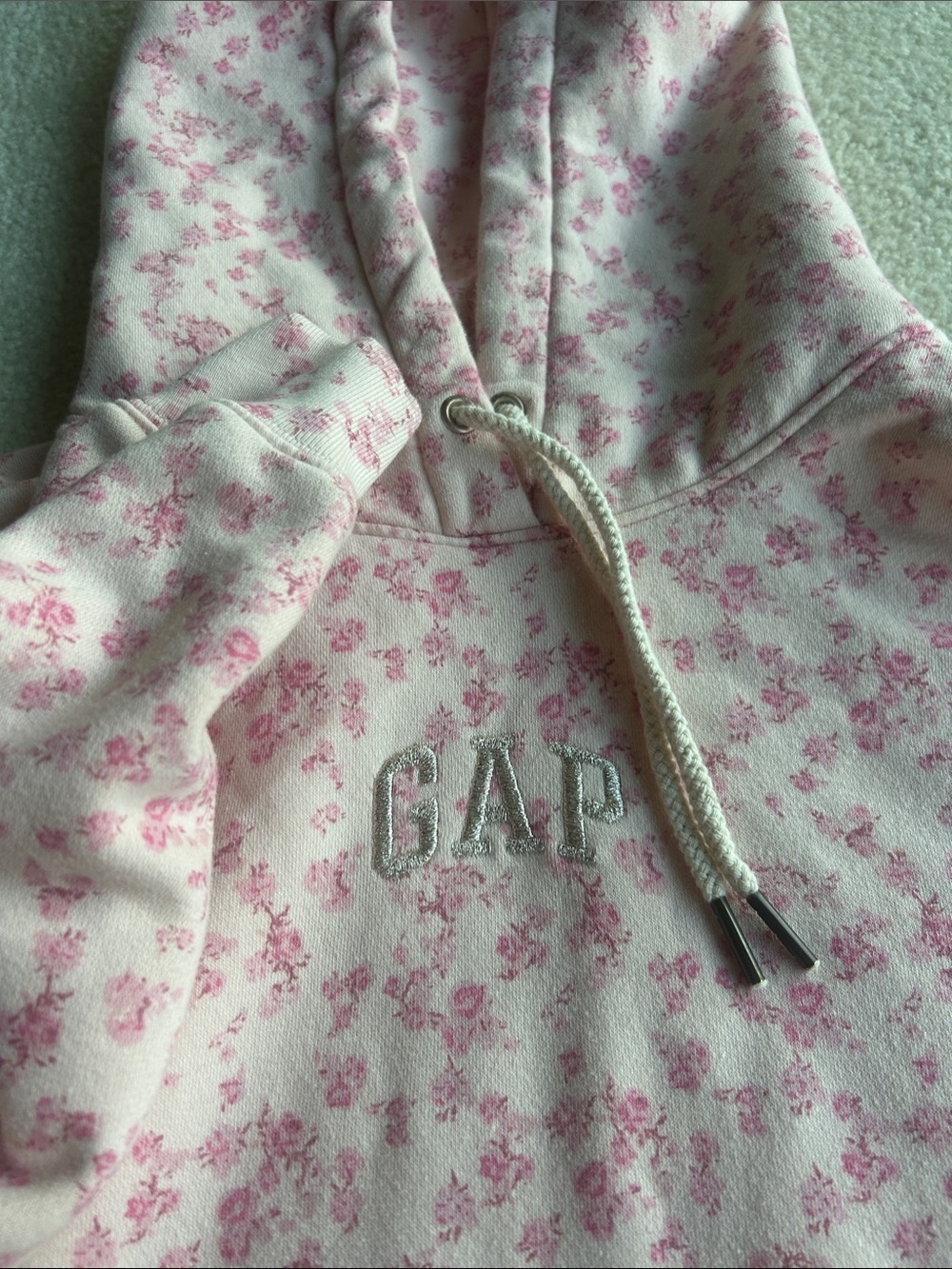 Gap × LoveShackFancy Floral Cropped Logo Hoodie